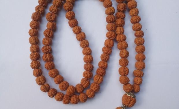 Rahasia di Balik Tasbih: Simbol Dzikir dan Oleh-Oleh Haji yang Penuh Makna